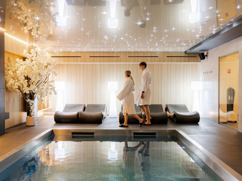 indoor-pool